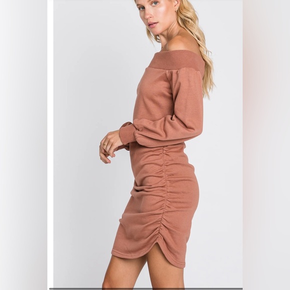 Le Lis Dresses & Skirts - NWOT- Le Lis Collection- Salmon Off Shoulder Ruched Side French Terry Dress